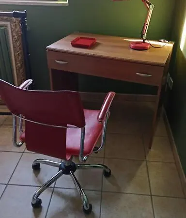 Spacious Vintage Style דירה